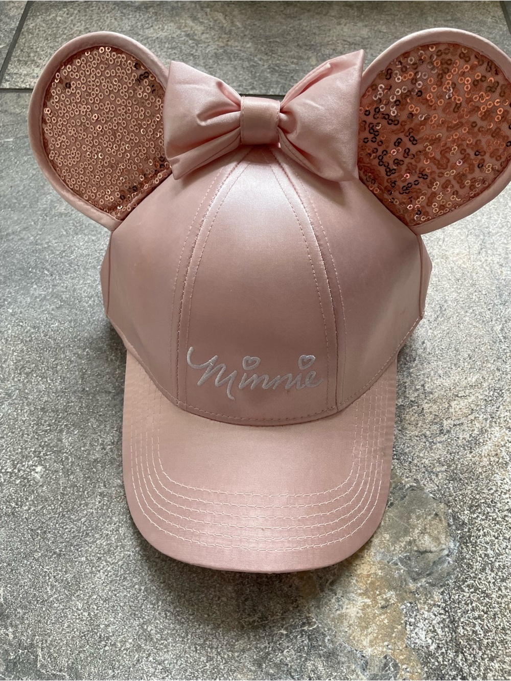Women’s Minnie Mouse Pink Sequin Hat